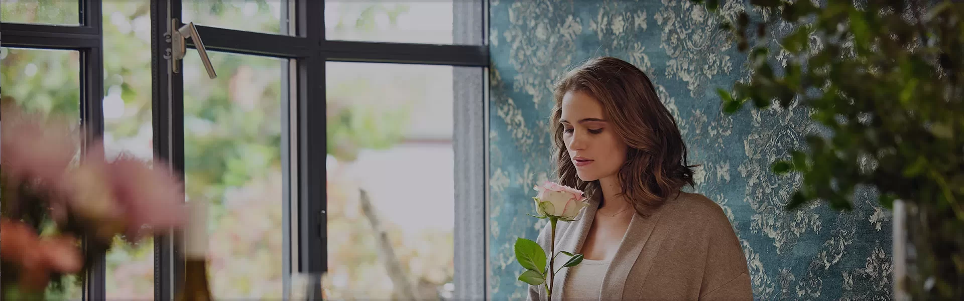 6-contact_header.webp 6-contact_header.webp