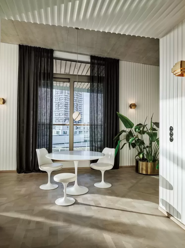 Loft79 - inbetween II Loft79 - inbetween II